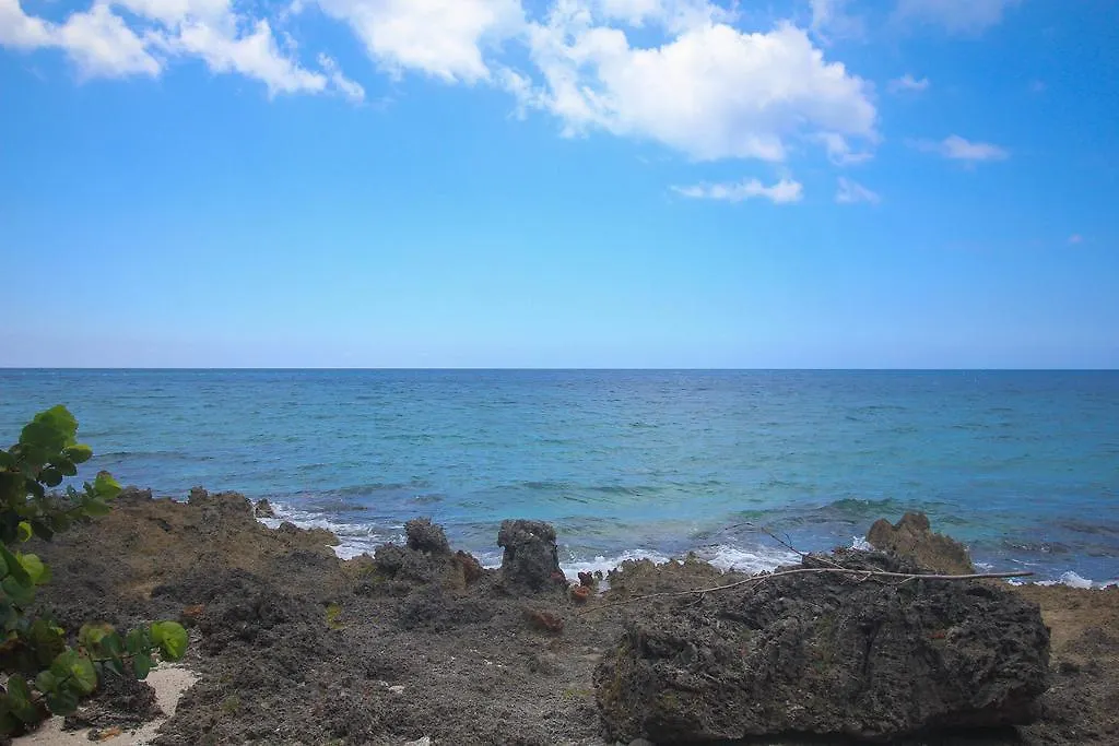 Semesterbostad Cottages On Half Moon Beach Green Island